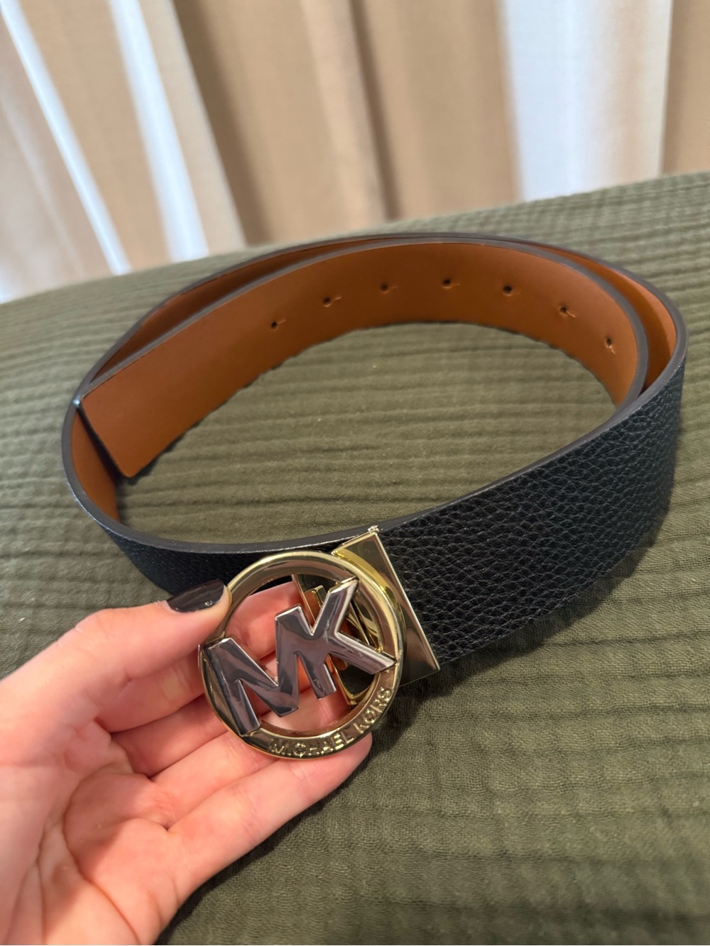 Michael Kors Women's Leather Reversible Belt with Gold and Silver Buckle - XS
